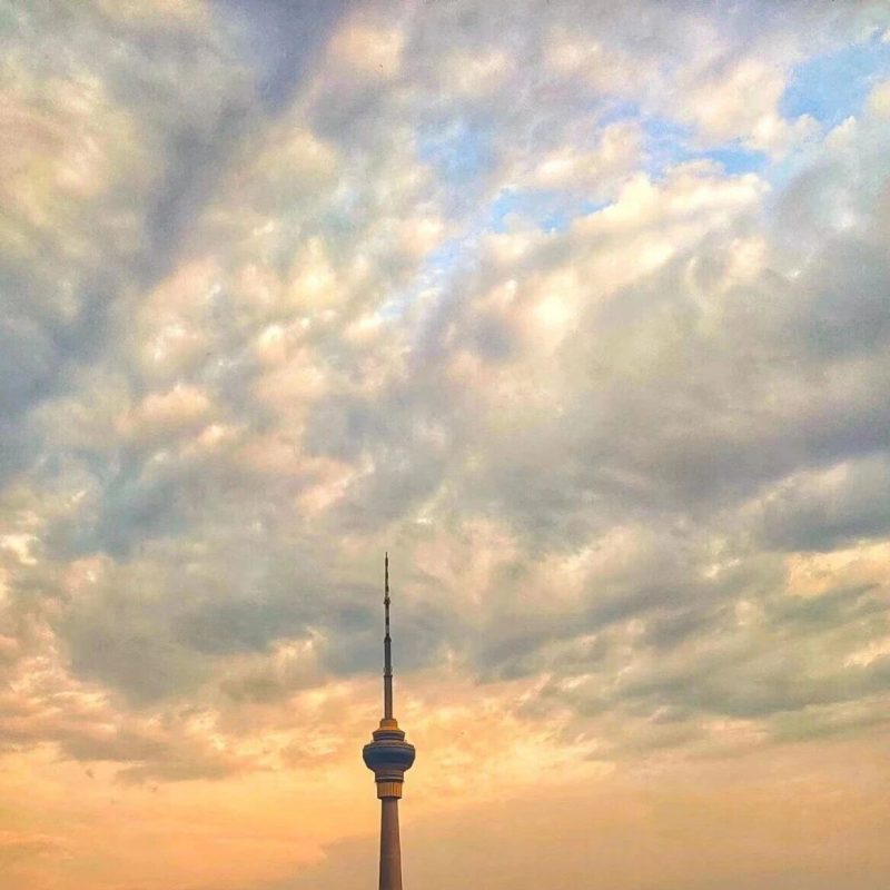 美国加州百年名校官宣"倒闭"！-EnglishX