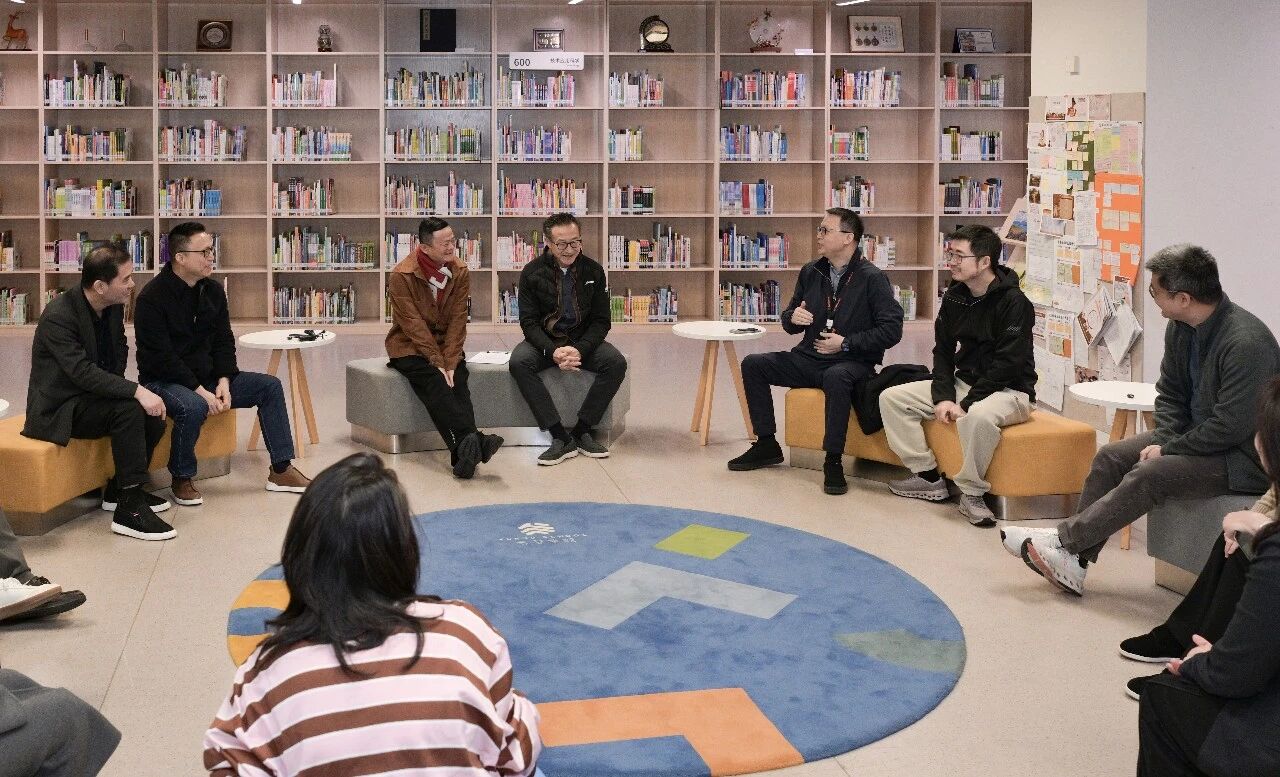 图片[3]-新年开学前一天，马老师和阿里蚂蚁核心团队全来了，讨论的话题只有一个：AI时代已经快速到来，云谷应该为孩子们做出什么改变-EnglishX