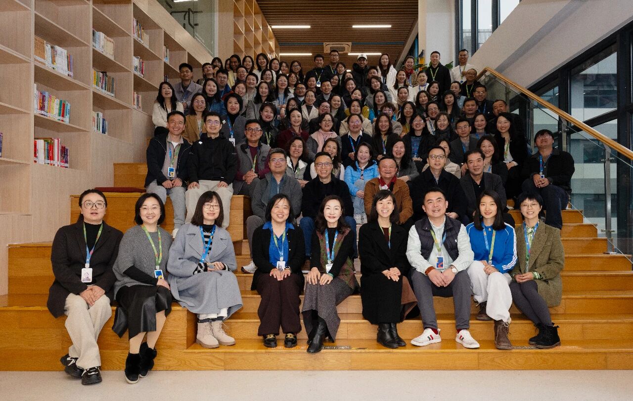 图片[6]-新年开学前一天，马老师和阿里蚂蚁核心团队全来了，讨论的话题只有一个：AI时代已经快速到来，云谷应该为孩子们做出什么改变-EnglishX